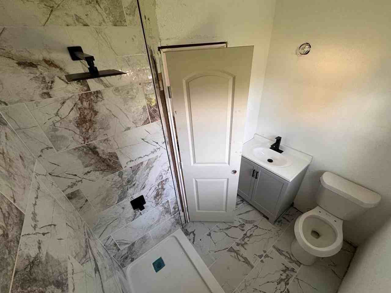 1405 Northview Dr - Photo 7 of 8
