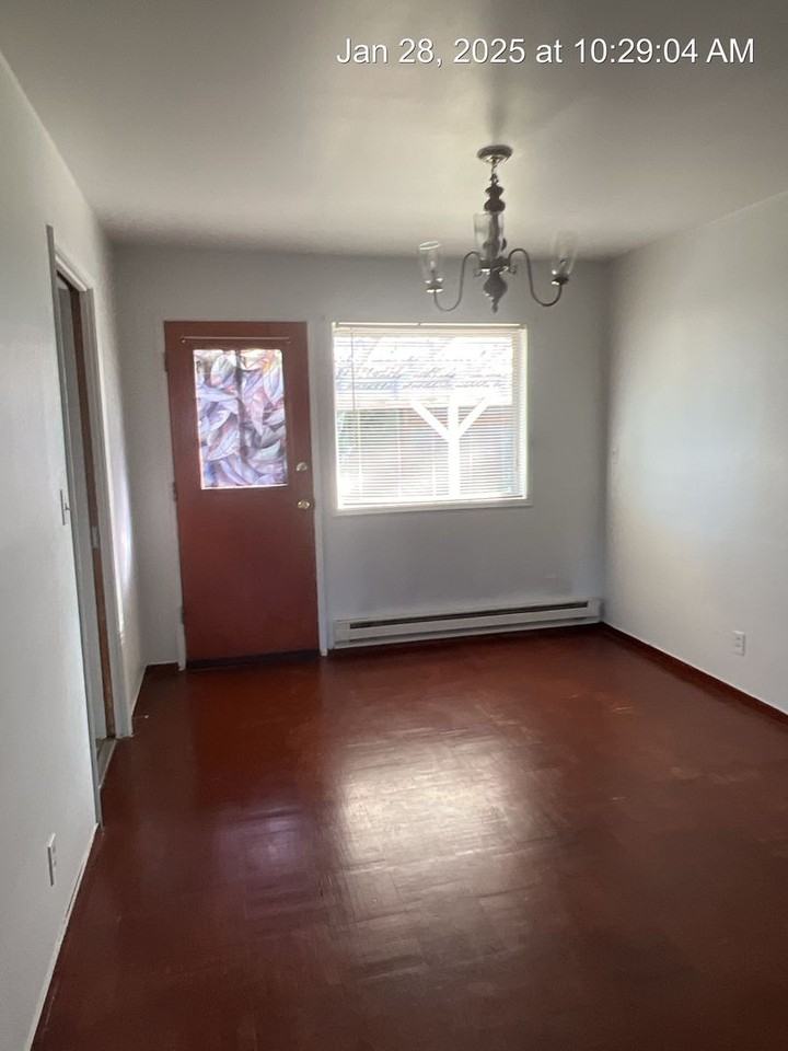5171 Ne Willamette Ave - Photo 5 of 17