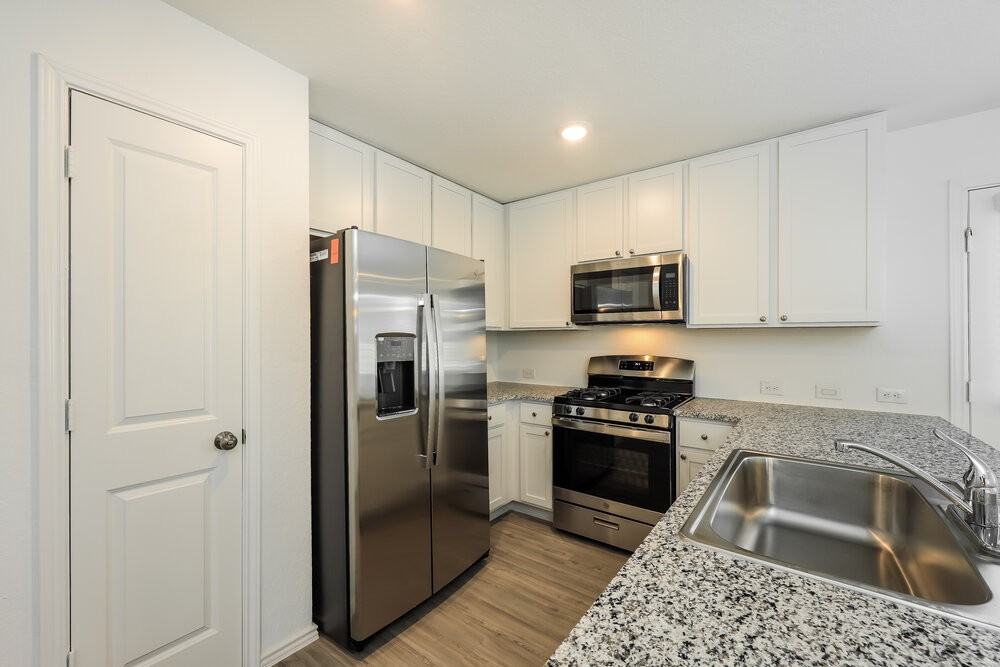 6611 Whirling Path - Photo 7 of 16