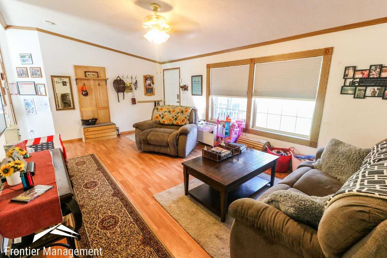 120 9th St - Photo 5 of 14