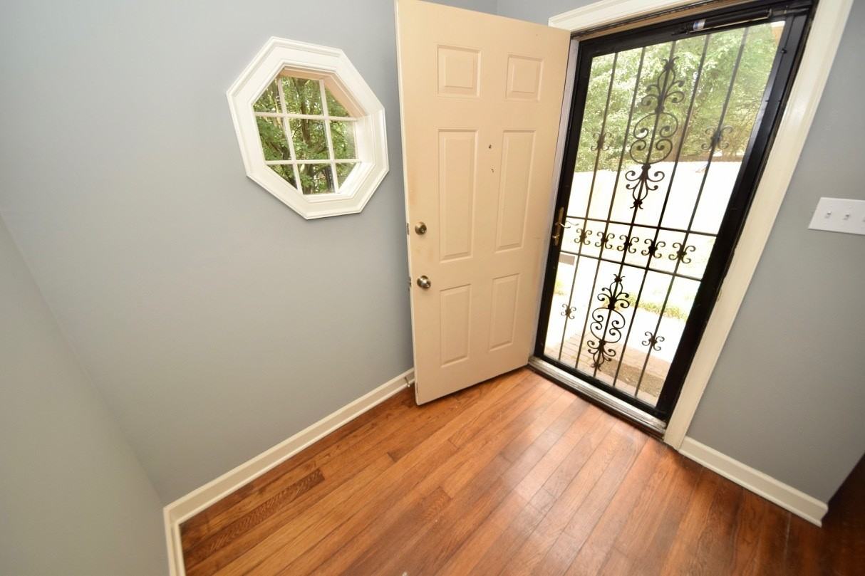256 Lombardy Pl #3 - Photo 4 of 24