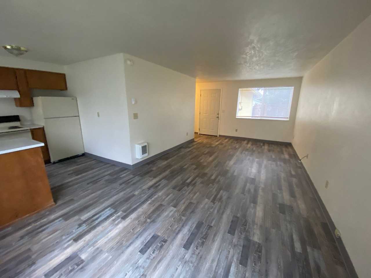 922 N Cloverleaf Loop - Photo 3 of 9