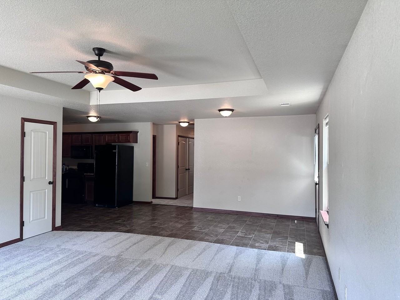 145 Se Rose Garden Ln - Photo 7 of 15