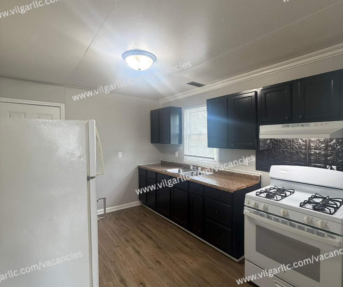 4049 Tennessee St - Photo 3 of 22