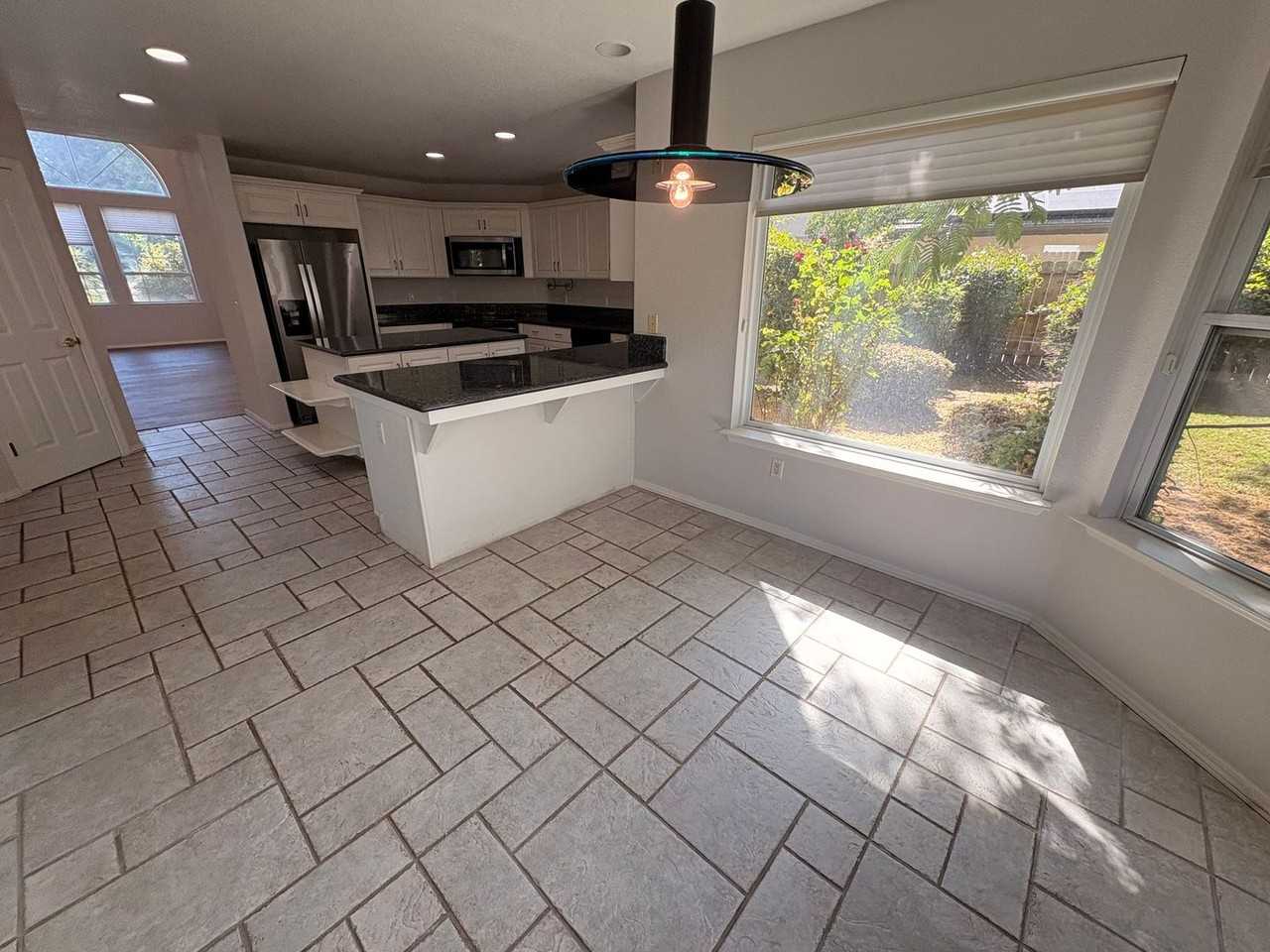 5120 W Vine Ct - Photo 3 of 12