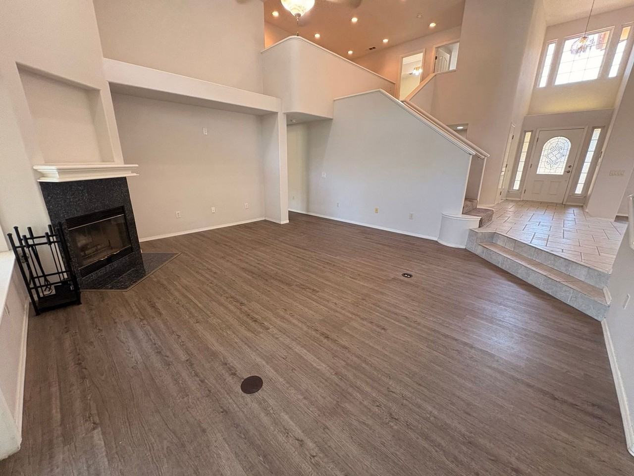 5120 W Vine Ct - Photo 4 of 12