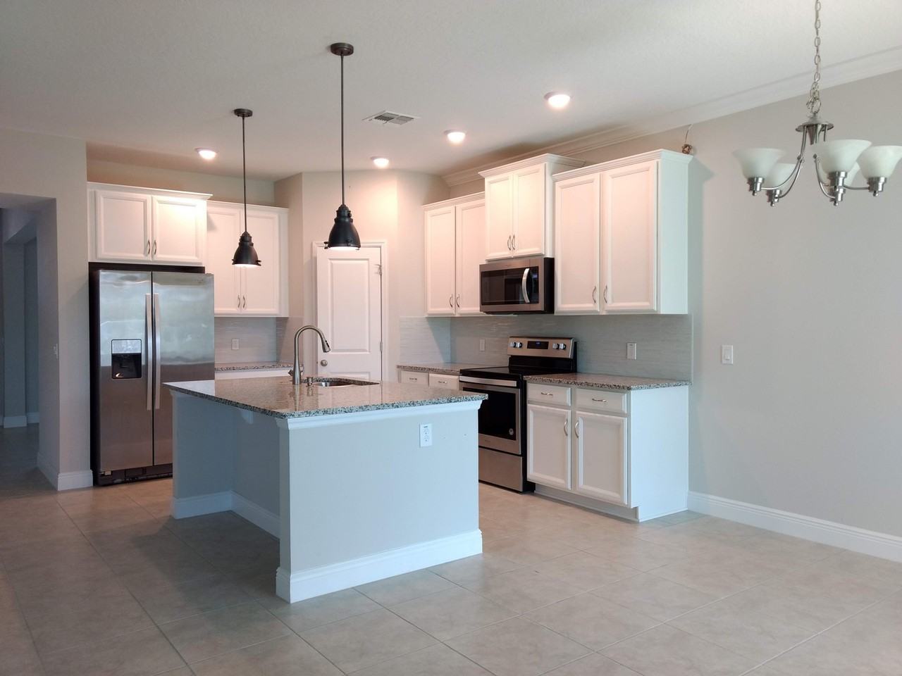 3280 Stonewyck St - Photo 5 of 31