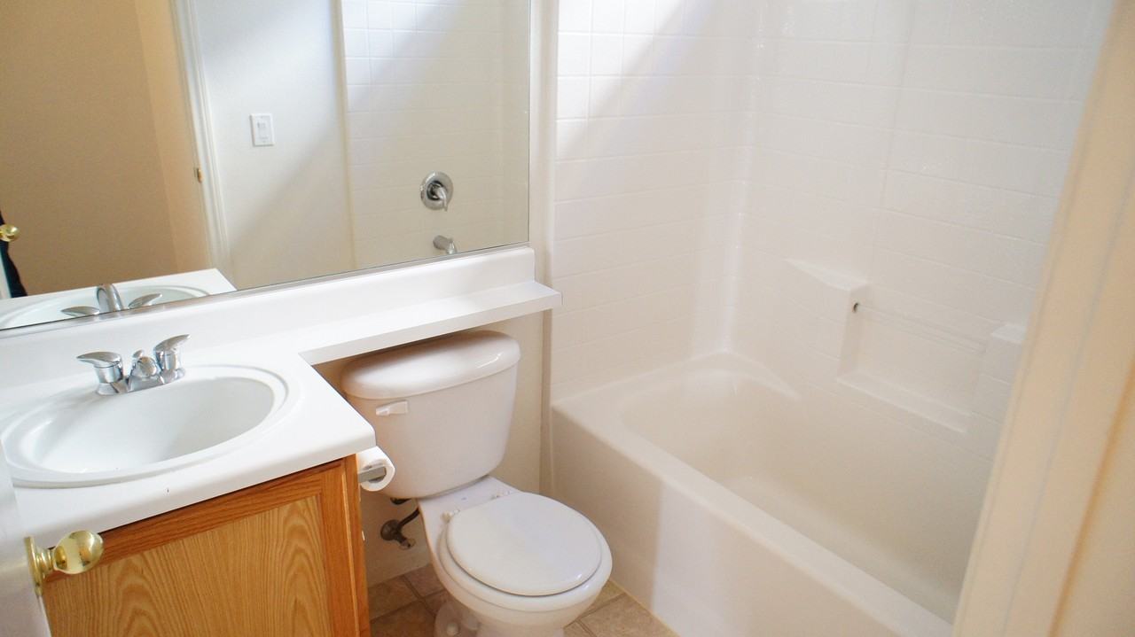 9679 Brooks Lake Ave - Photo 7 of 22