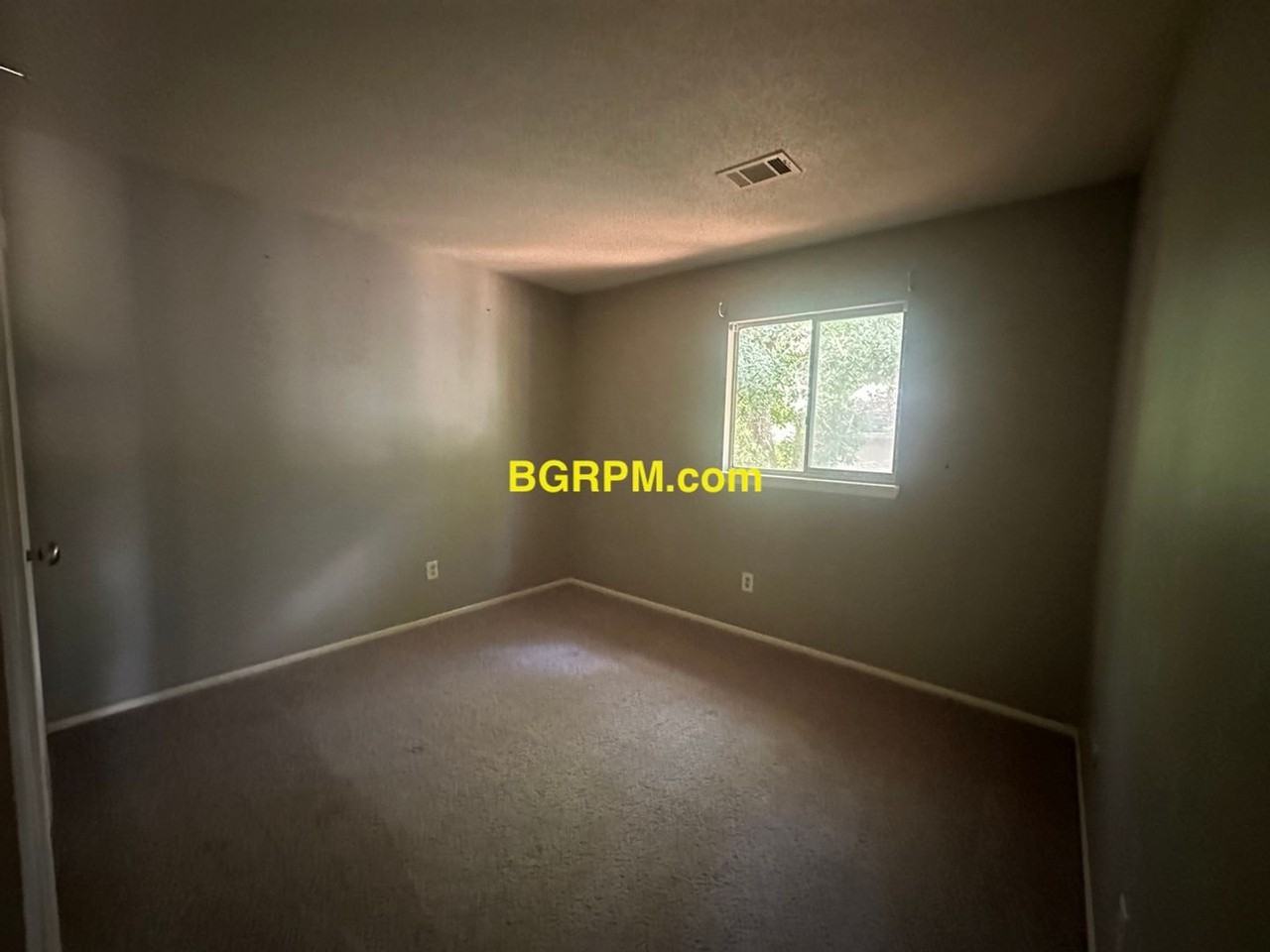 1004 Ferrell Dr - Photo 7 of 12