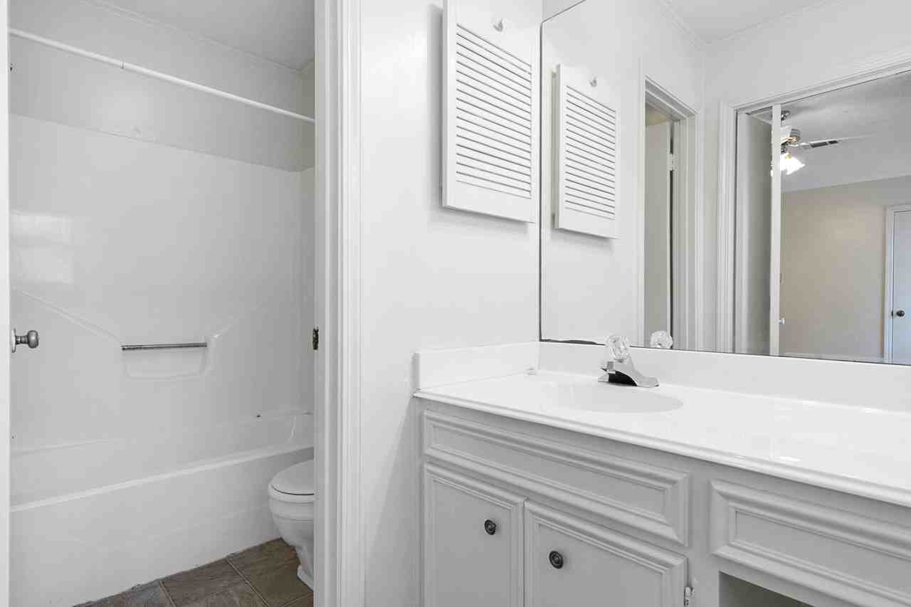 5602 Pampus Ln - Photo 3 of 21