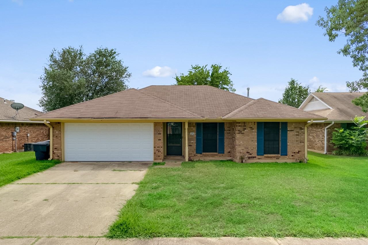 5602 Pampus Ln - Photo 4 of 21