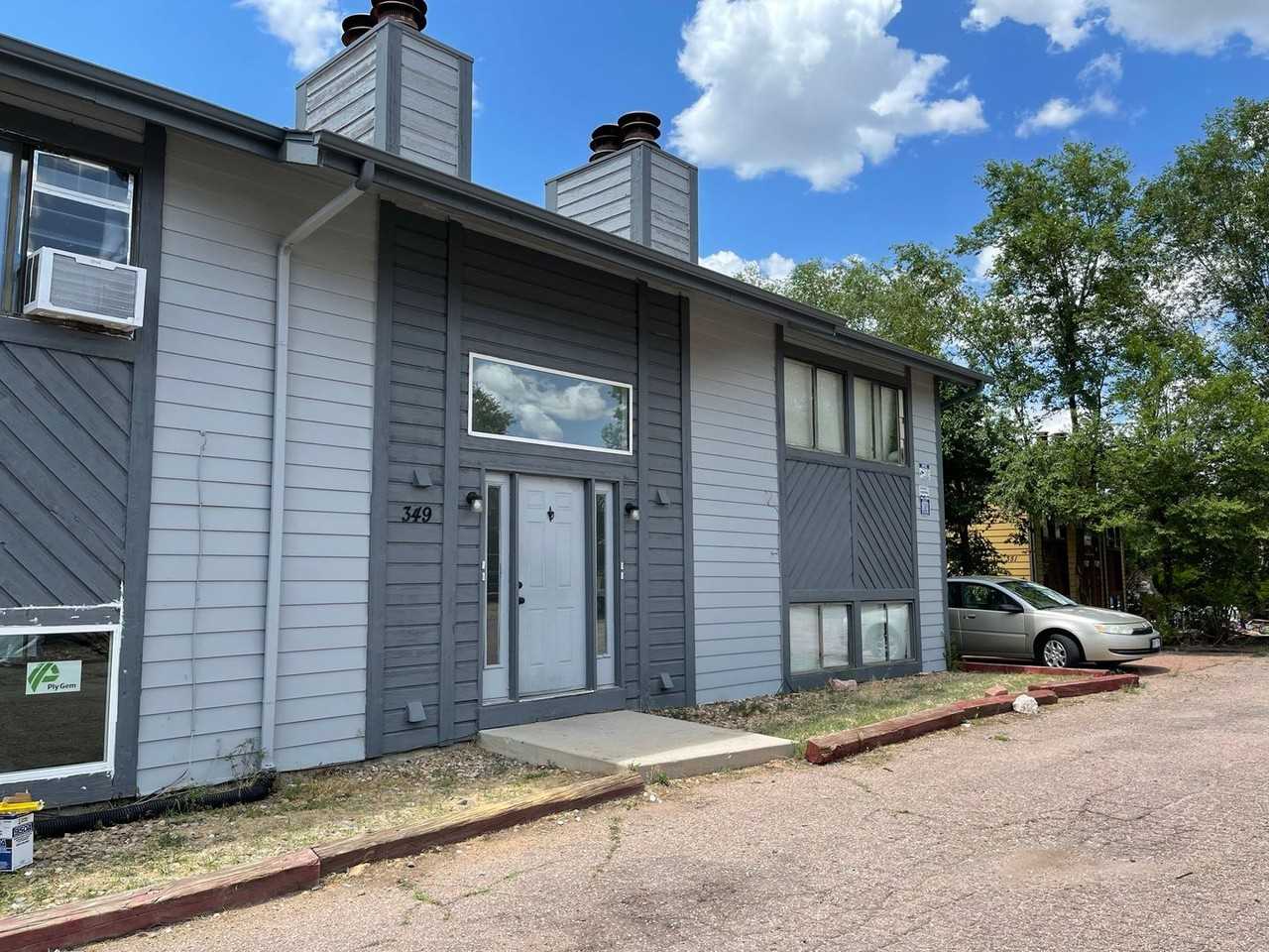 349 Gahart Dr - Photo 3 of 13
