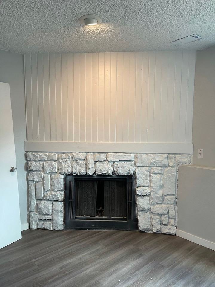 349 Gahart Dr - Photo 7 of 13