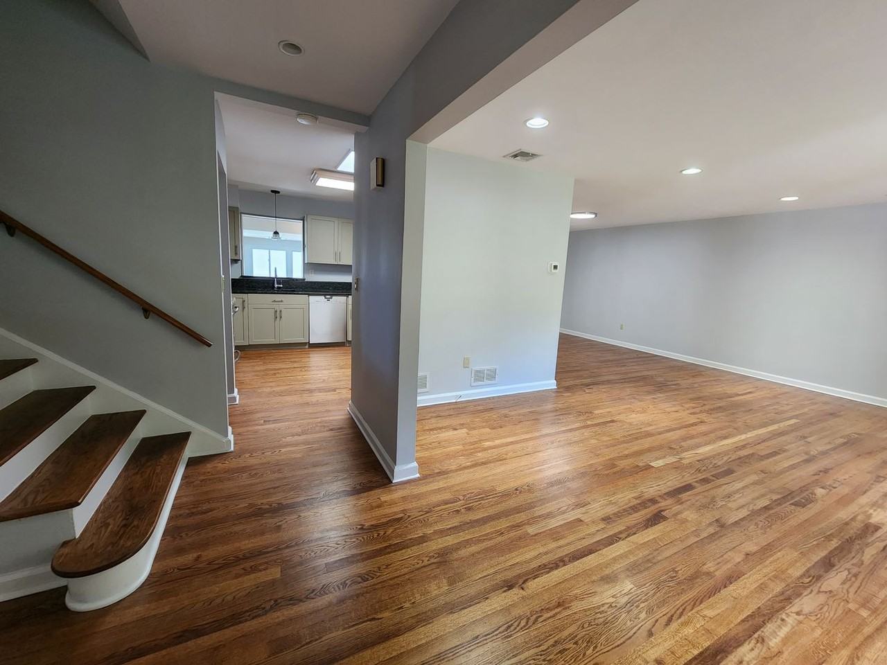 67 Maple Ave - Photo 2 of 19