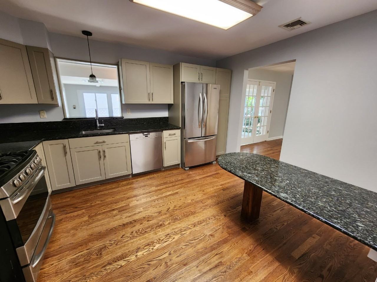 67 Maple Ave - Photo 4 of 19