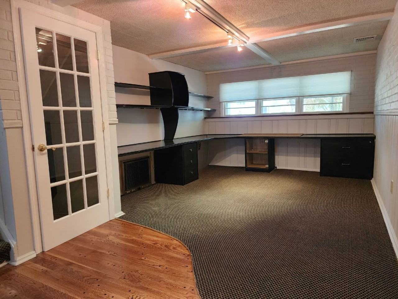 67 Maple Ave - Photo 6 of 19