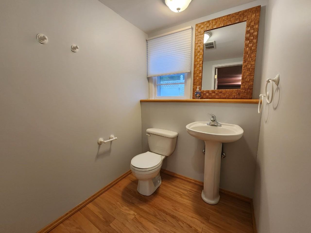 67 Maple Ave - Photo 7 of 19