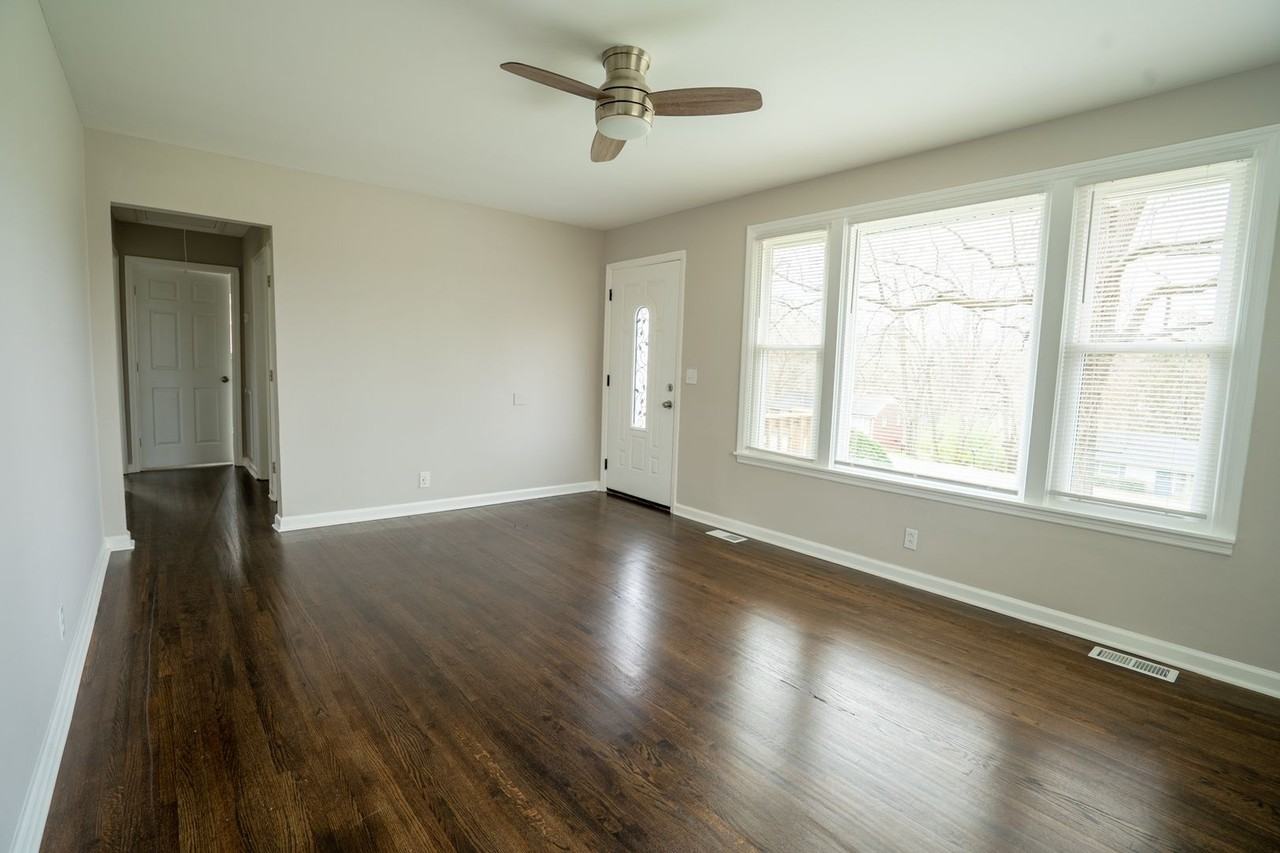 3914 Creekside Dr - Photo 6 of 24