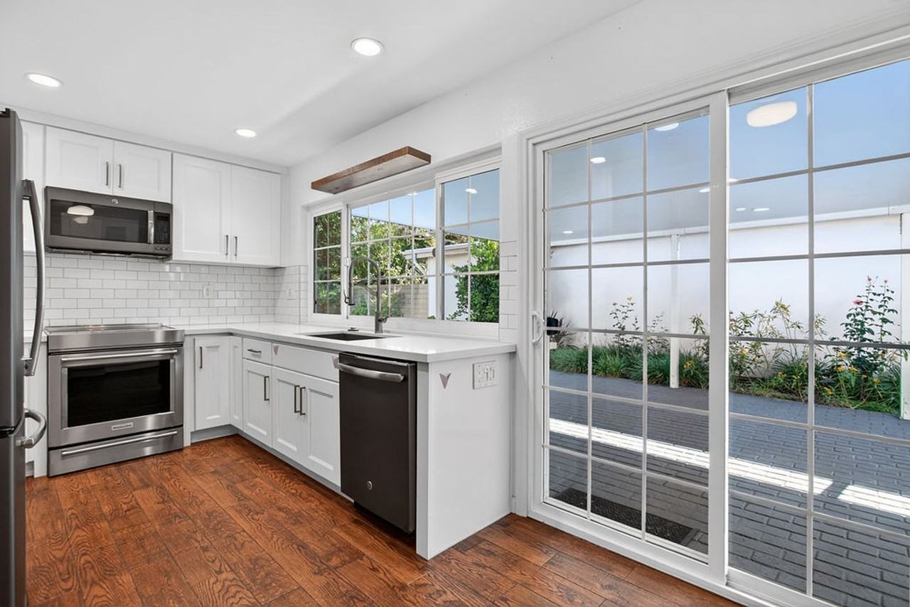 1087 Salinas Ave - Photo 4 of 26