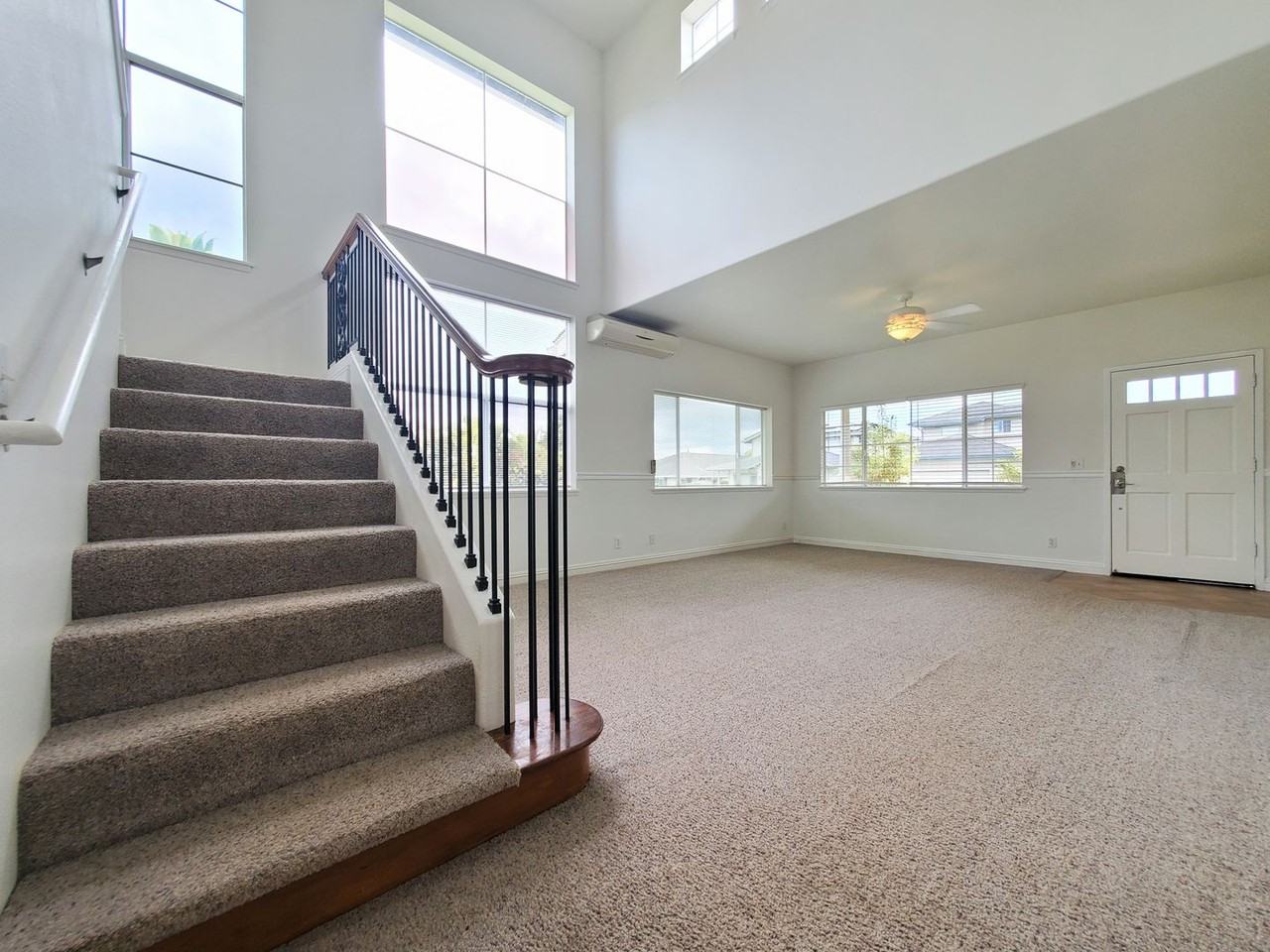 95-214 Hoakea Pl - Photo 2 of 43