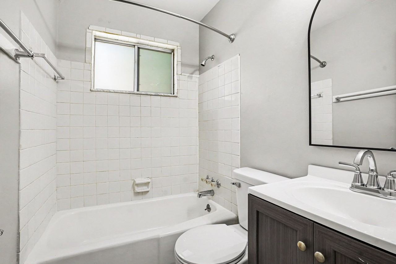514-516 514-516 N Berkley - 516 N Berkley - Photo 4 of 12