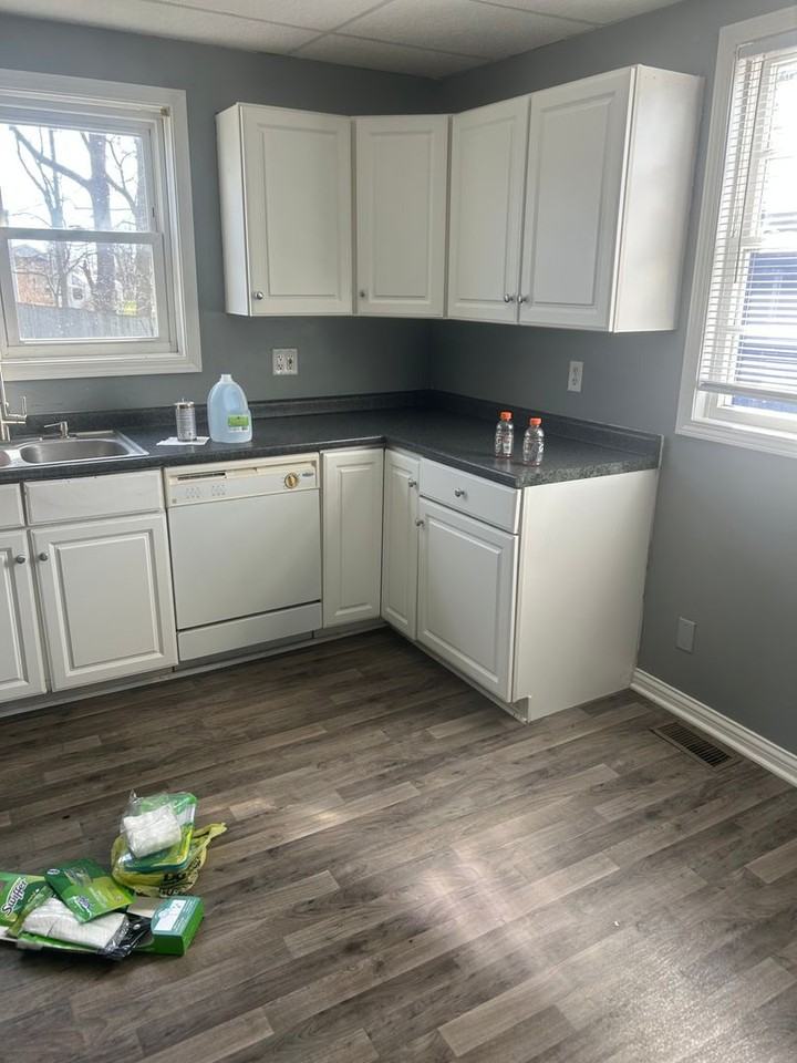 501 W Lincoln Ave - Photo 5 of 10