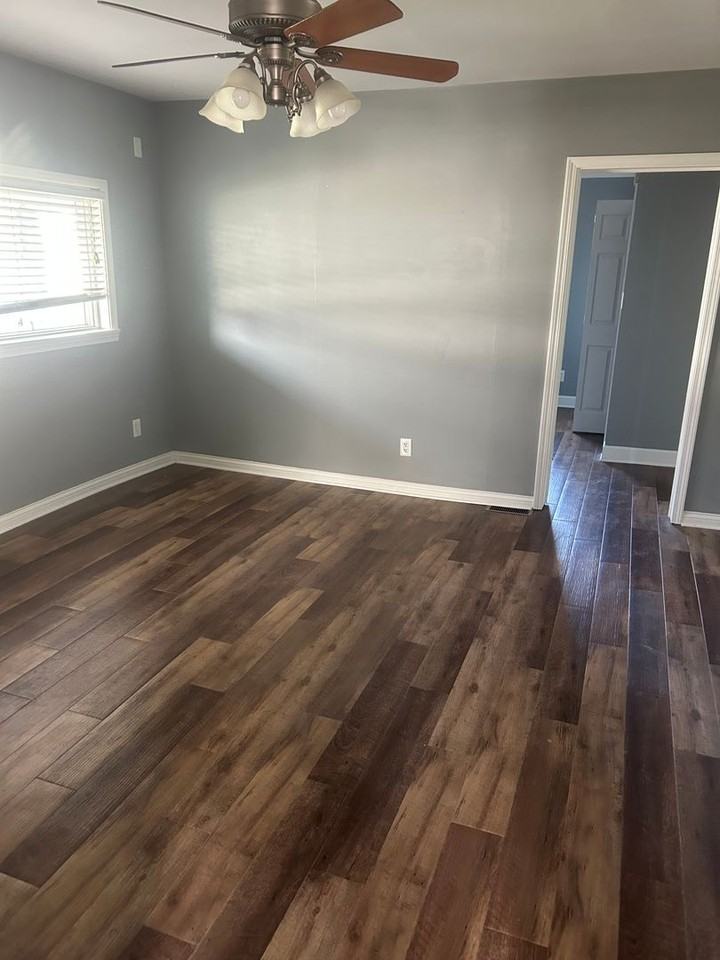 501 W Lincoln Ave - Photo 6 of 10