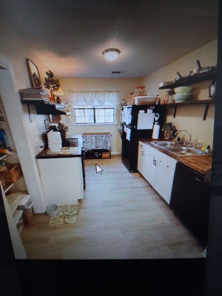 901 Hargrove Rd #11D - Photo 3 of 4