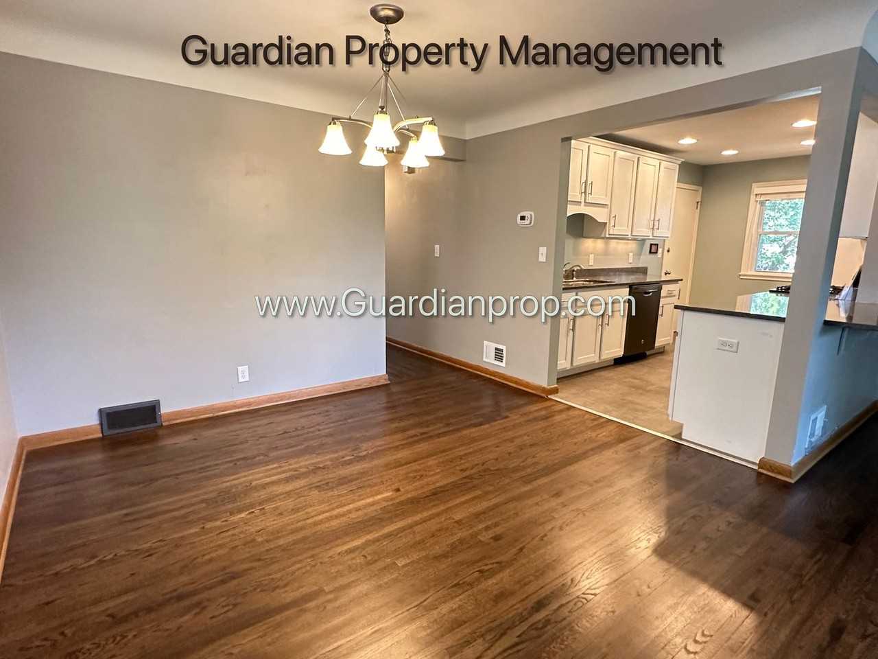 4402 Zenith Ave S - Photo 4 of 17