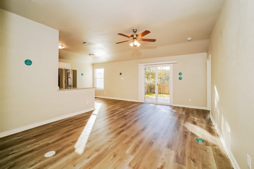 3605 Candlebrook Ln - Photo 6 of 16
