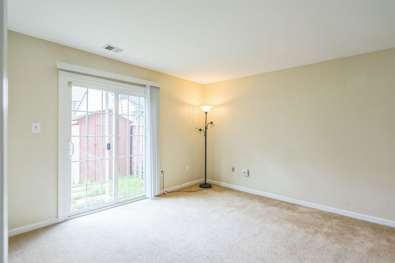 46051 Marble Ter - Photo 3 of 19