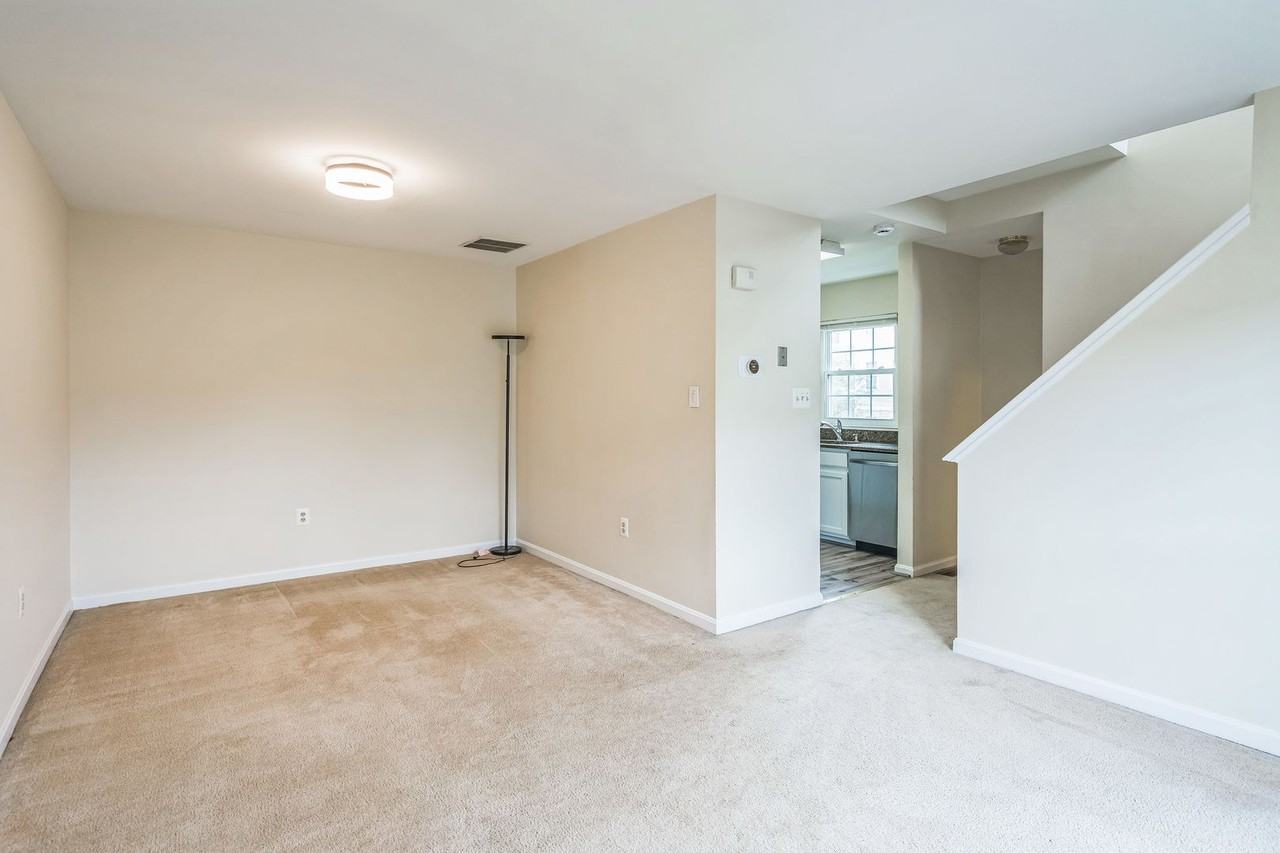 46051 Marble Ter - Photo 6 of 19