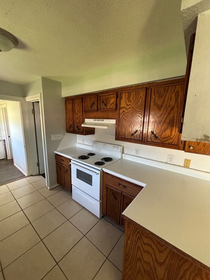 1111 N Kansas Expy - Photo 5 of 14