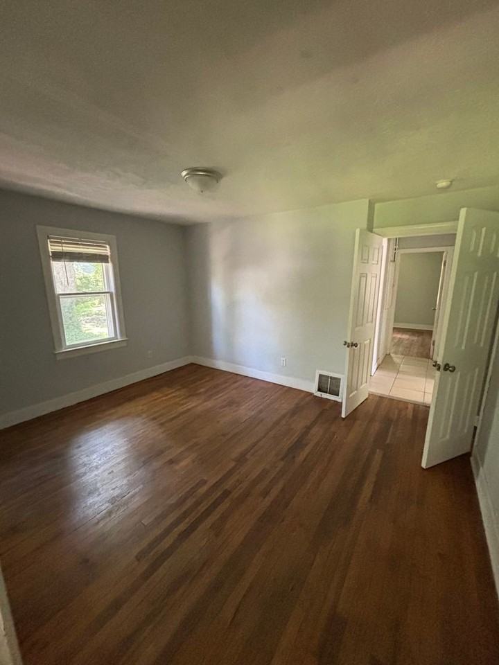 1111 N Kansas Expy - Photo 7 of 14