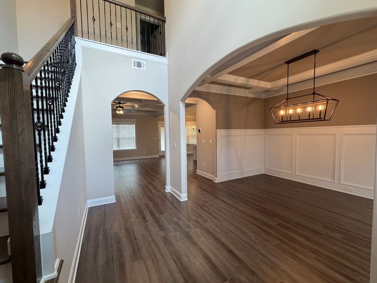 3500 Hilltop Trl - Photo 3 of 35