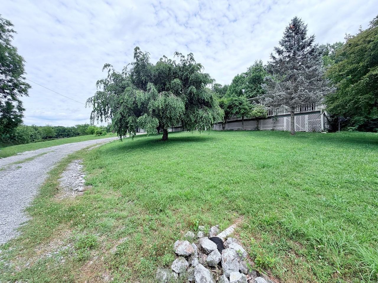 3081 Highway 81 S - Photo 6 of 26