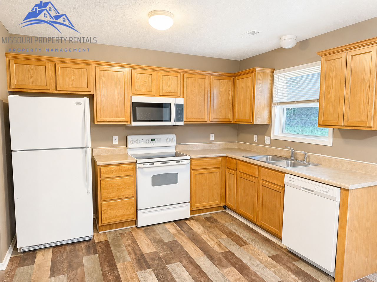 5005 Peach Dr - Photo 4 of 14
