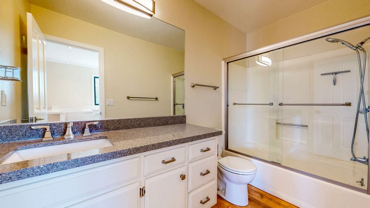 1600 Sylvaner Ave - Photo 5 of 25