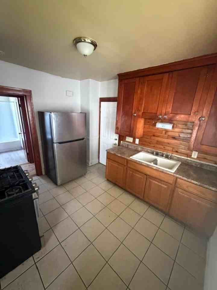 3376 W 95th St - Photo 7 of 12