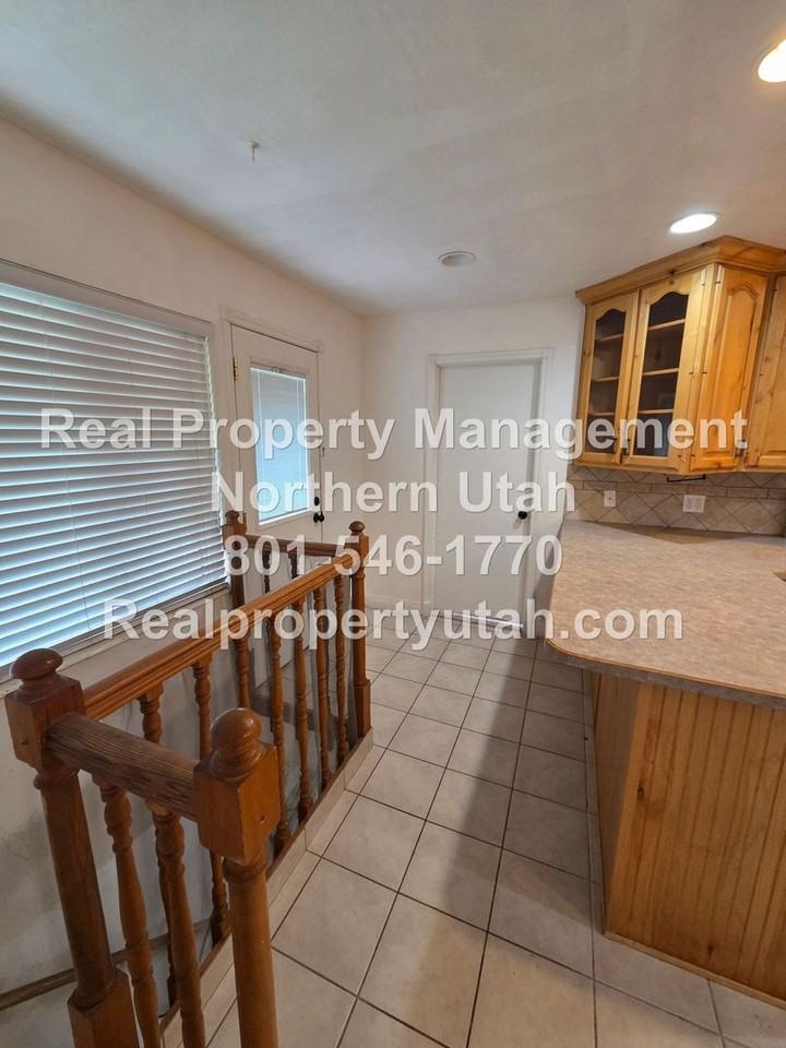 1487 Adams Ave - Photo 2 of 15