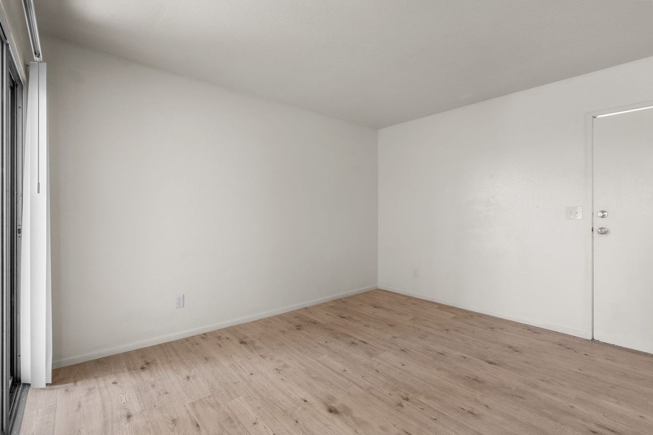 Peppertree Apartments - Photo 4 of 23
