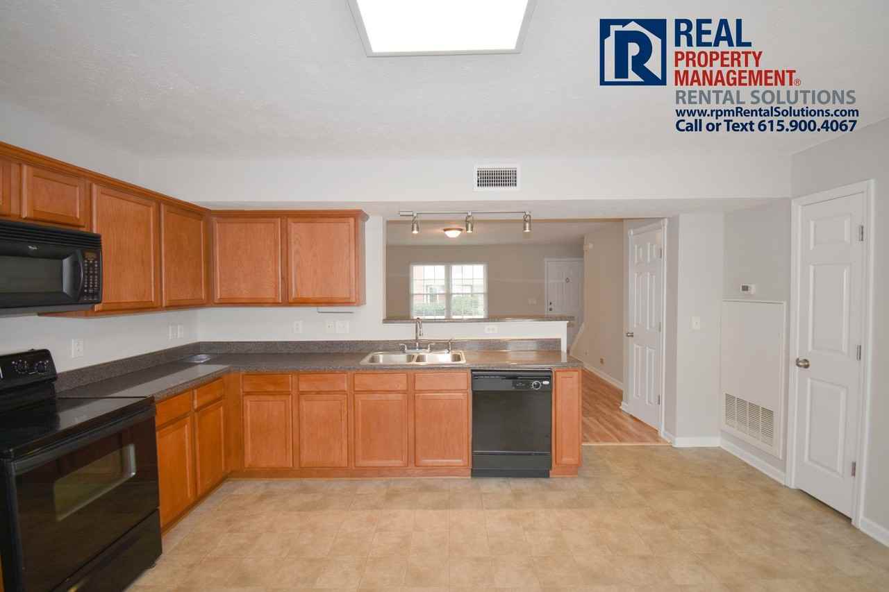 1029 Wolves Den Pl - Photo 6 of 15