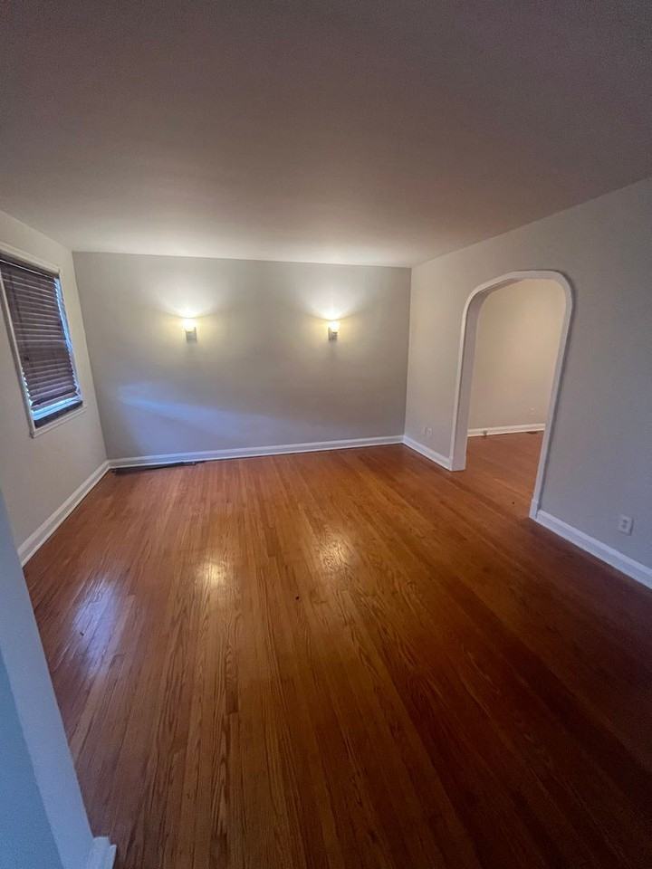 3515 Parklawn Ave - Photo 2 of 29