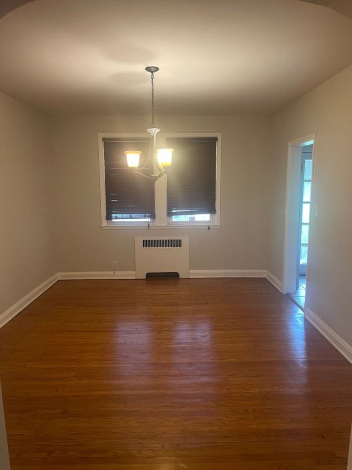 3515 Parklawn Ave - Photo 4 of 29