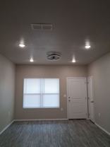320 N Avenue B - Photo 1 of 1