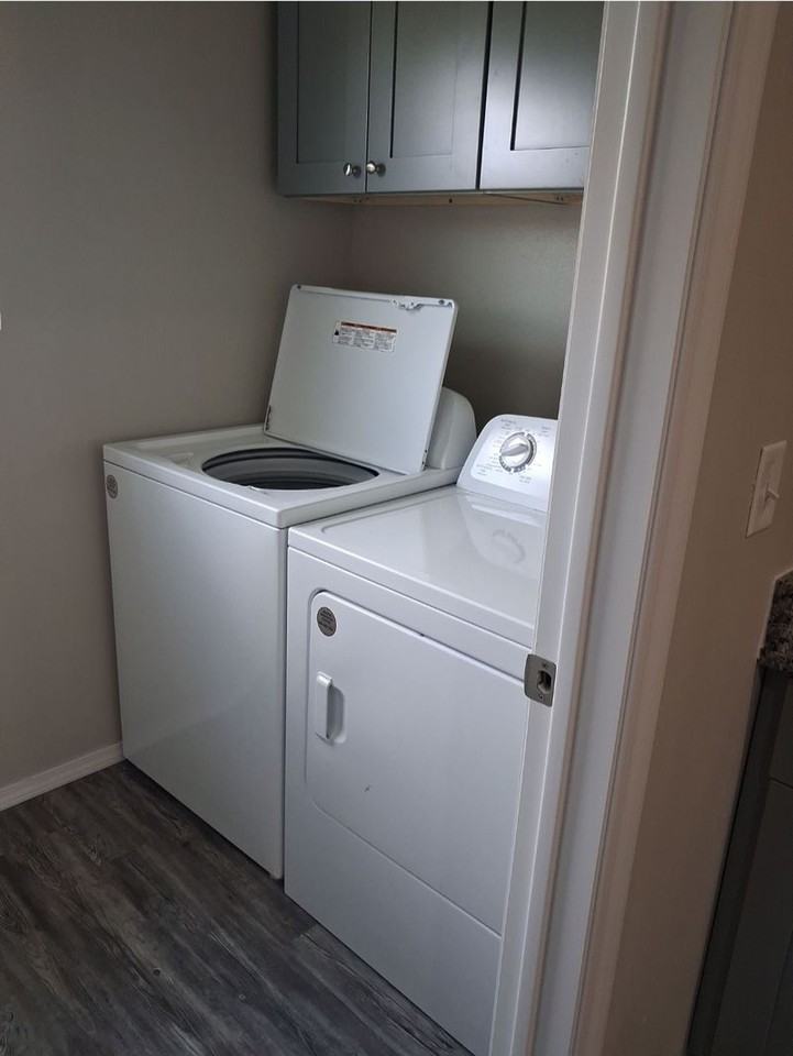320 N Avenue B - Photo 4 of 7