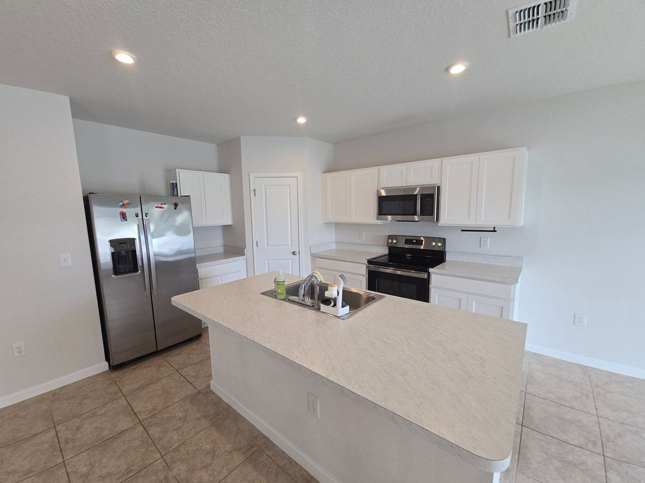 670 Eagle Landing Blvd - Photo 4 of 16