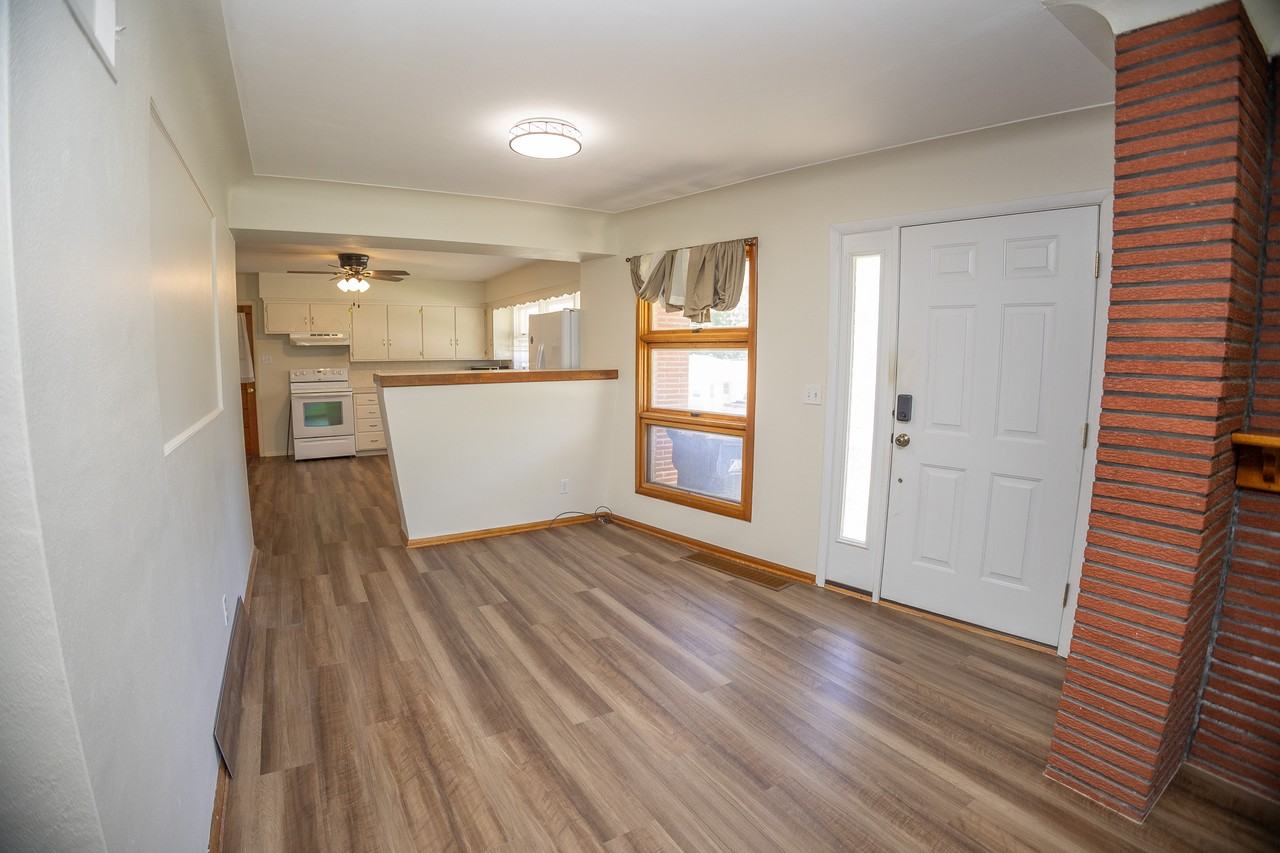 2401 Willow Dr #1 - Photo 7 of 24