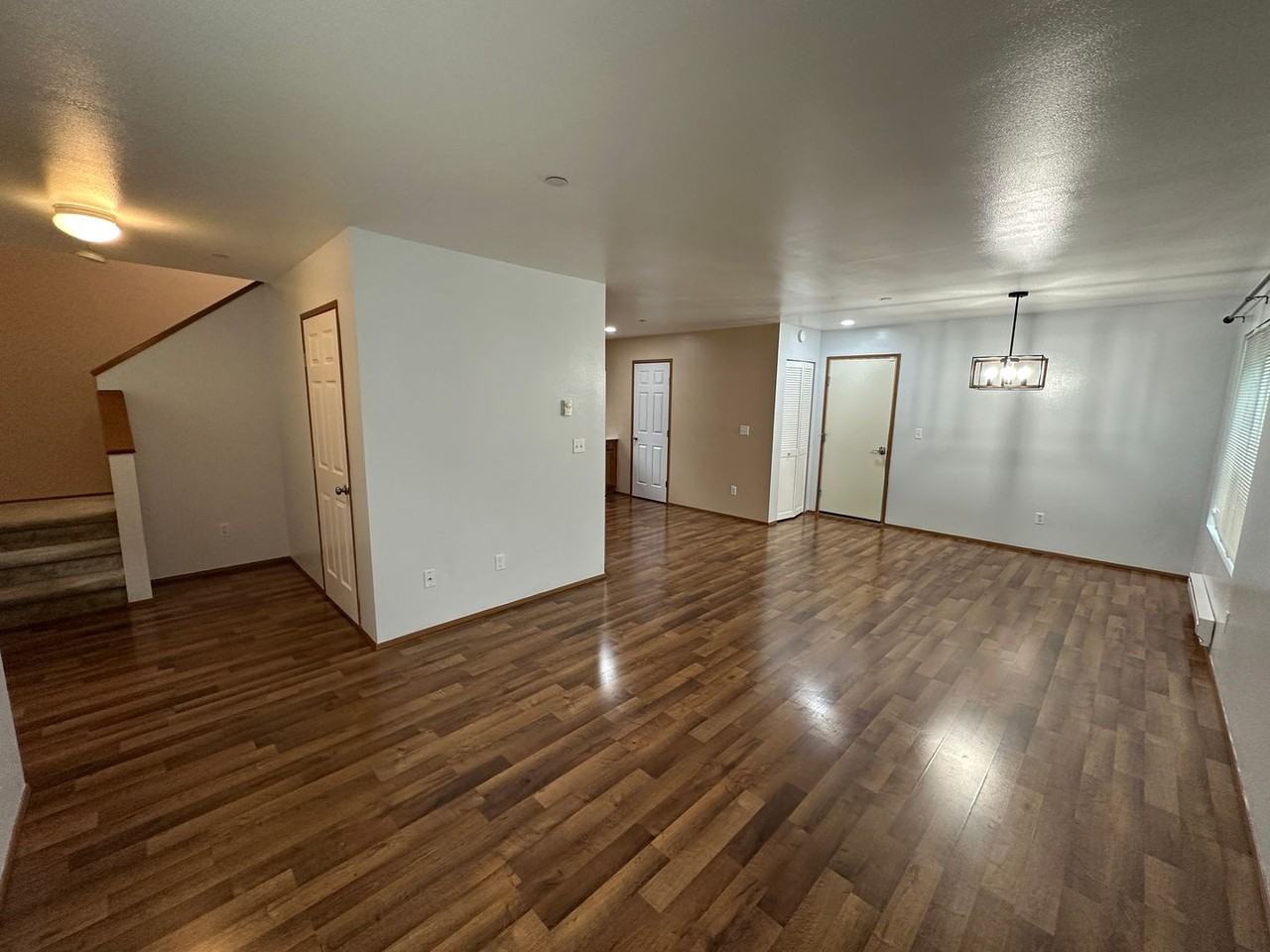 1426 Grant Ave - Photo 4 of 17