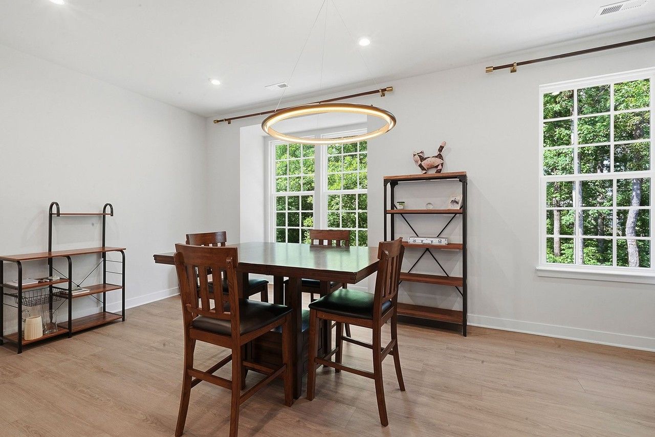 131 Callowhill Ln - Photo 7 of 30